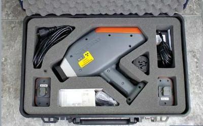 手持式X荧光光谱仪